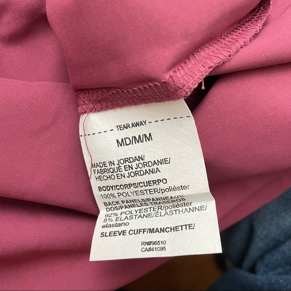 Under Armour long sleeve women shirt size Medium - Picture 13 of 14